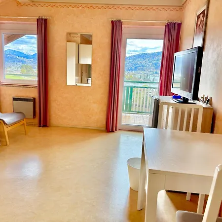 Karawankenblick - Free Parking Portschach am Woerthersee